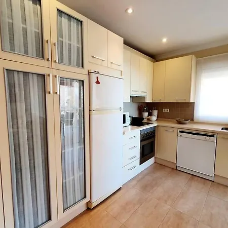 Boliches Parking & Apartman